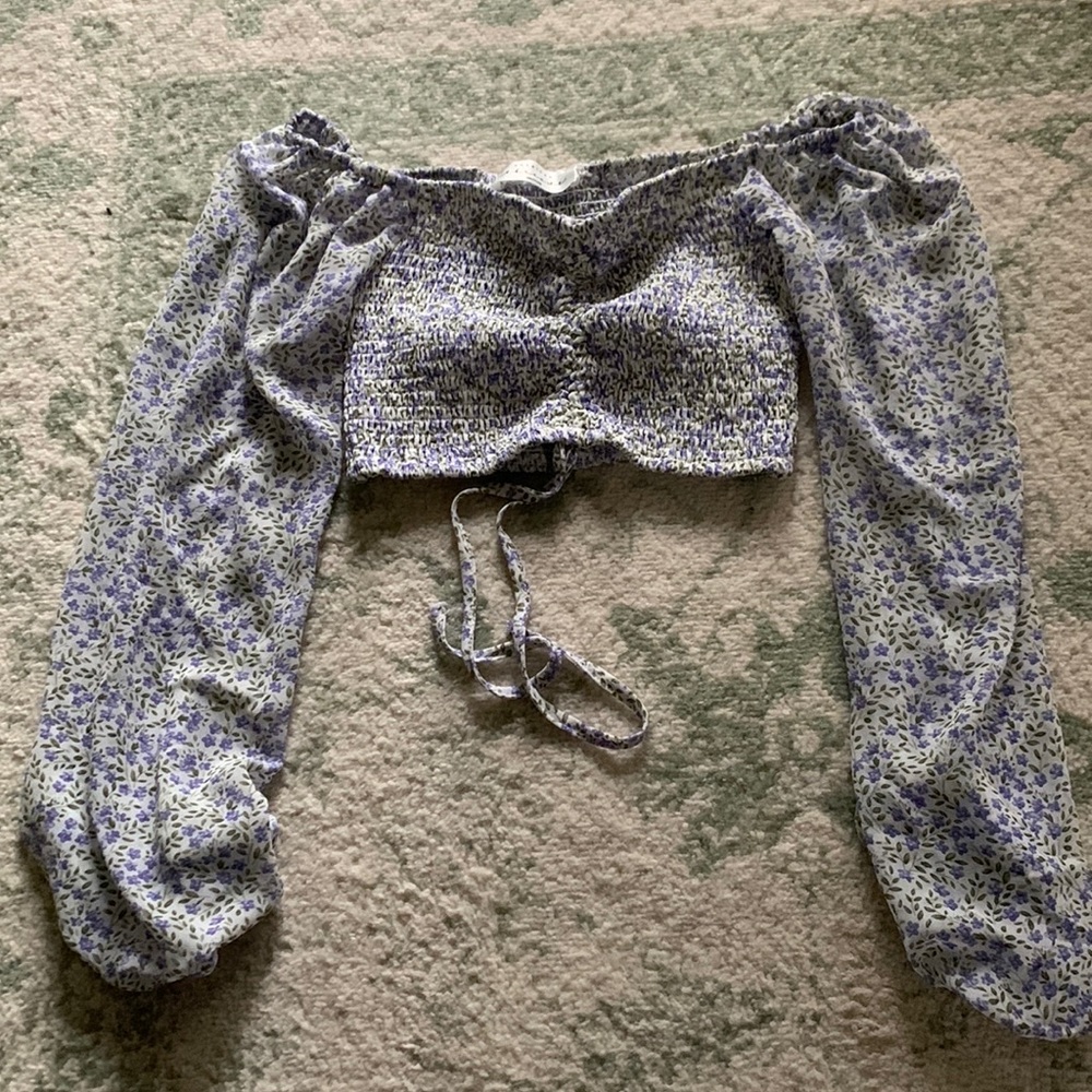 American Threads Floral Long-Sleeved Crop Top